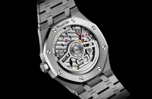 ROYAL OAK SELFWINDING  50TH ANNIVERSARY  Ref. 15510ST.OO.1320ST.04 This 41 mm Royal Oak Selfwinding in stainless steel sports(AAAAA version) - Image 6